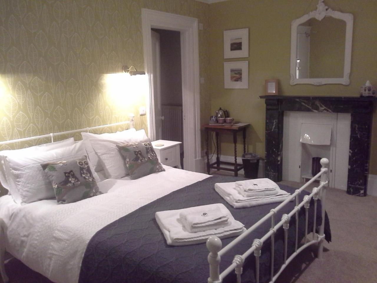 The Old Vicarage B & B Barnstaple Exterior foto